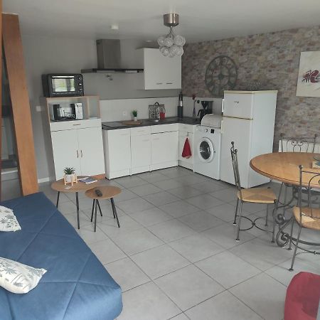 Вилла Claude Et Astrid Tour-en-Bessin Экстерьер фото
